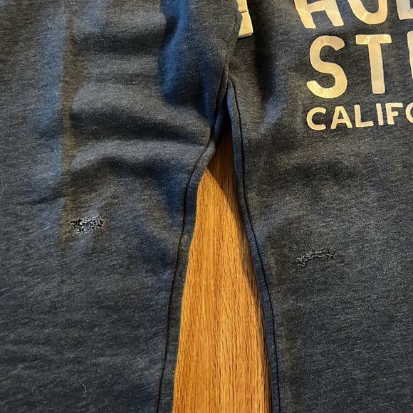 Hollister distressed sweatpants - Picture 3 of 7